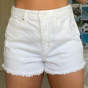 SUPER CUTE AE WHITE DENIM MOM SHORT